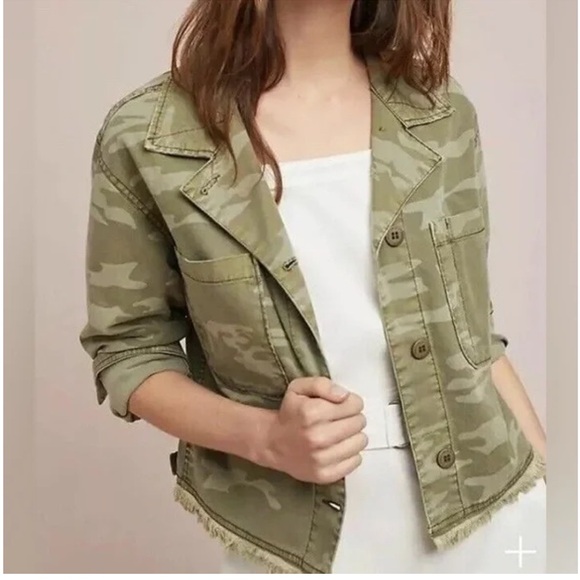 ANTHROPOLOGIE Sanctuary Cropped Camo Jacket/ Size Small - Picture 1 of 6